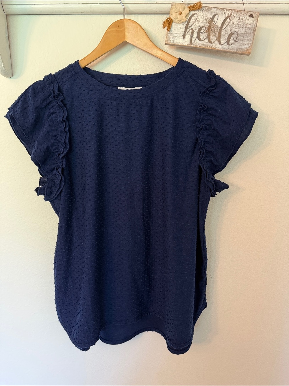🌻 Crown Navy Textured Ruffle-Sleeve Tee